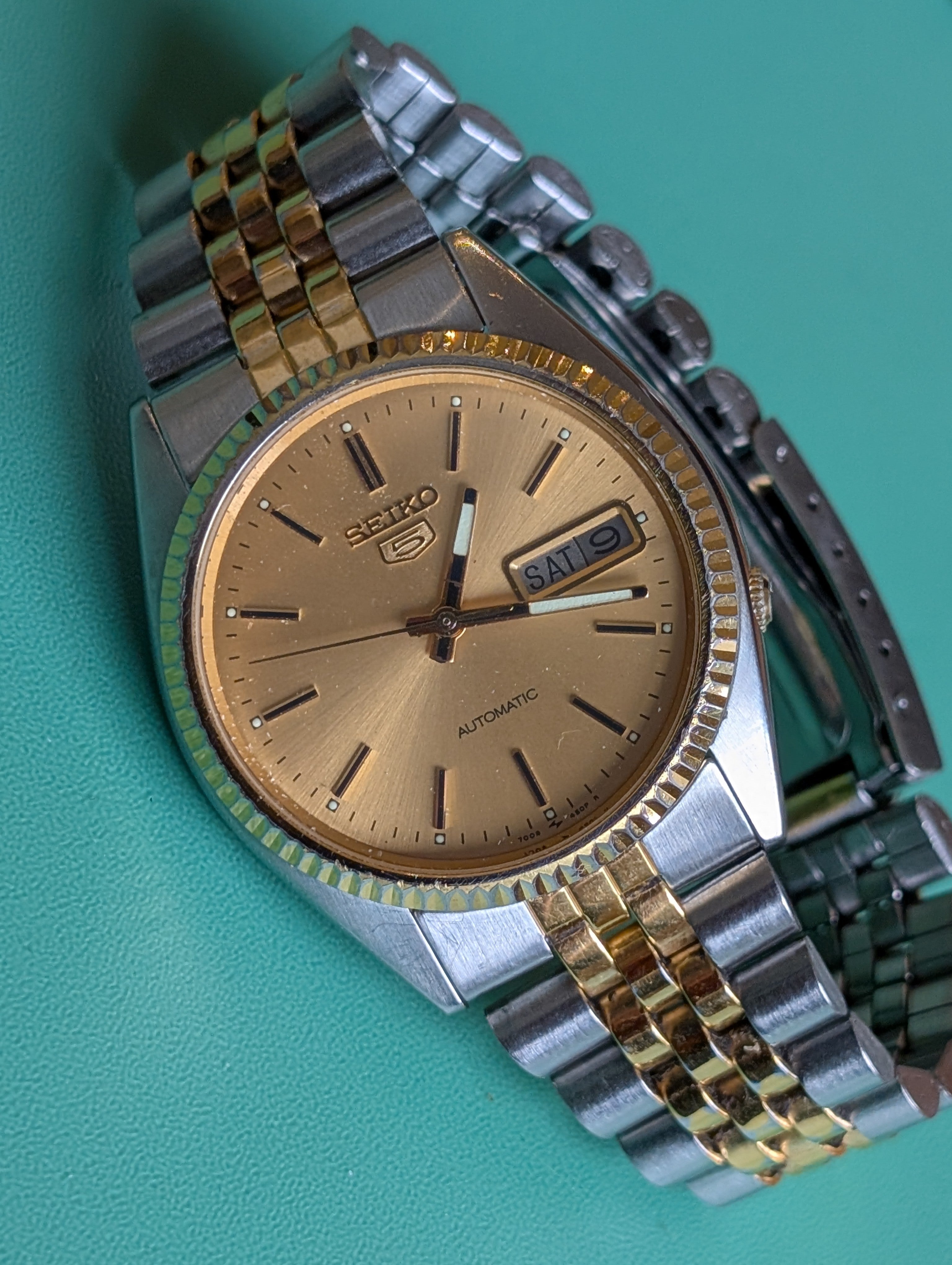 Seiko 5 7009-3111 (as seen in American Psycho"